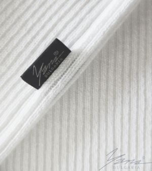 Women's dress in elastic knit,white
