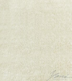 Дамски вълнен пуловер високо поло екрю