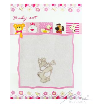 Комплект для новорожденного из микрохлопка с вышивкой в коробке белый