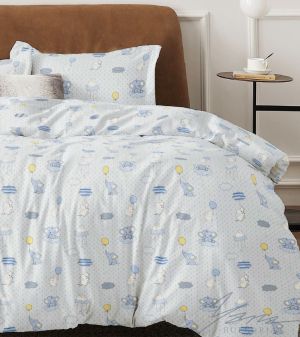 Children's bedding – blue clouds