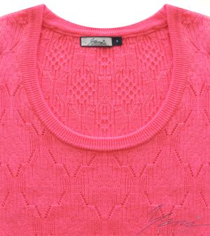 Women's crew neck sweater in pink