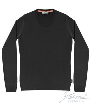 Women's crew neck sweater in black
