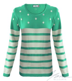 Zweifarbiger, grüner Damenpullover mit Intarsien und „O“-Ausschnitt